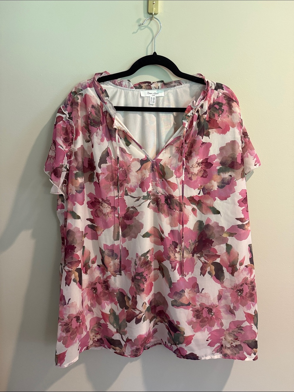 Floral Tie-Front V-Neck Blouse in Pink